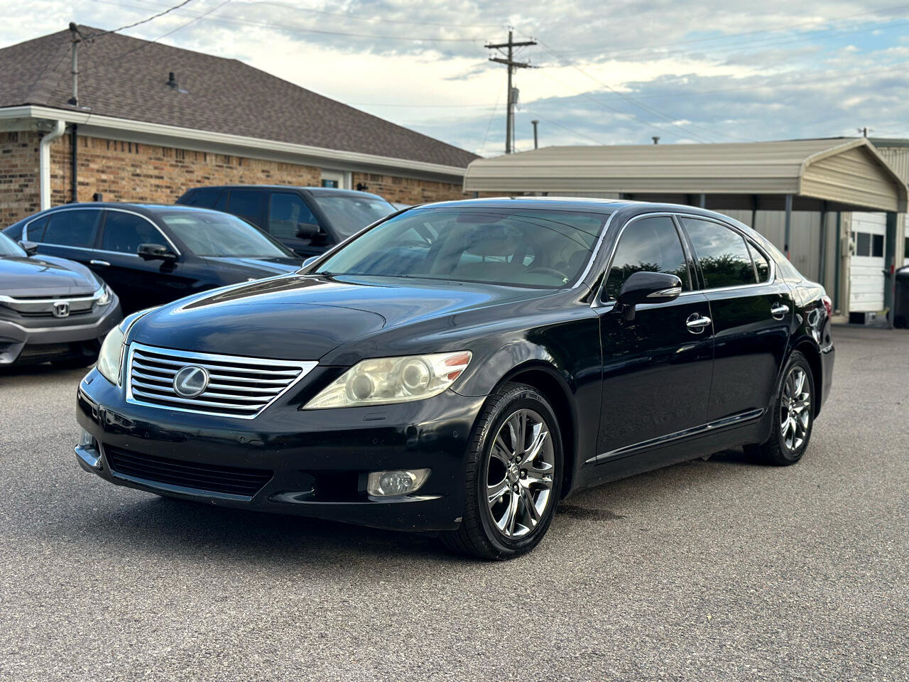 Used 2010 Lexus LS 460 L image 4