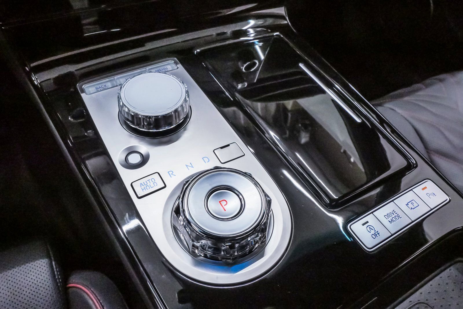 Certified 2025 Genesis G80 2.5T Sport Prestige image 18