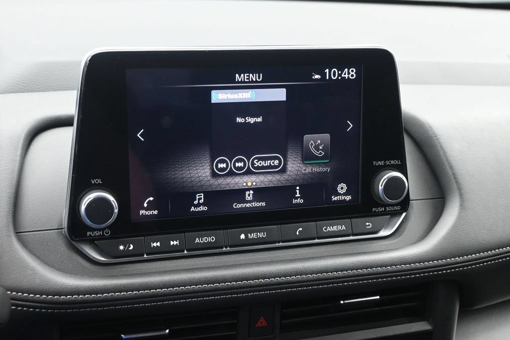 Used 2025 Nissan Rogue SV AWD/4WD image 15