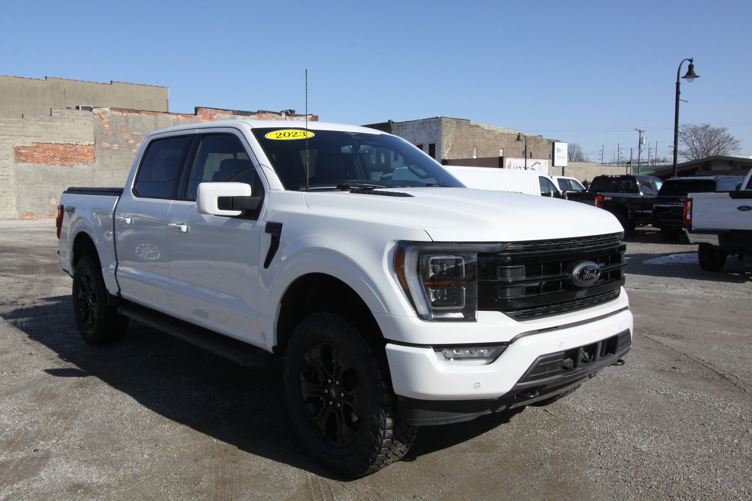 Used 2023 Ford F150 Lariat w/ Equipment Group 502A High AWD/4WD image 4