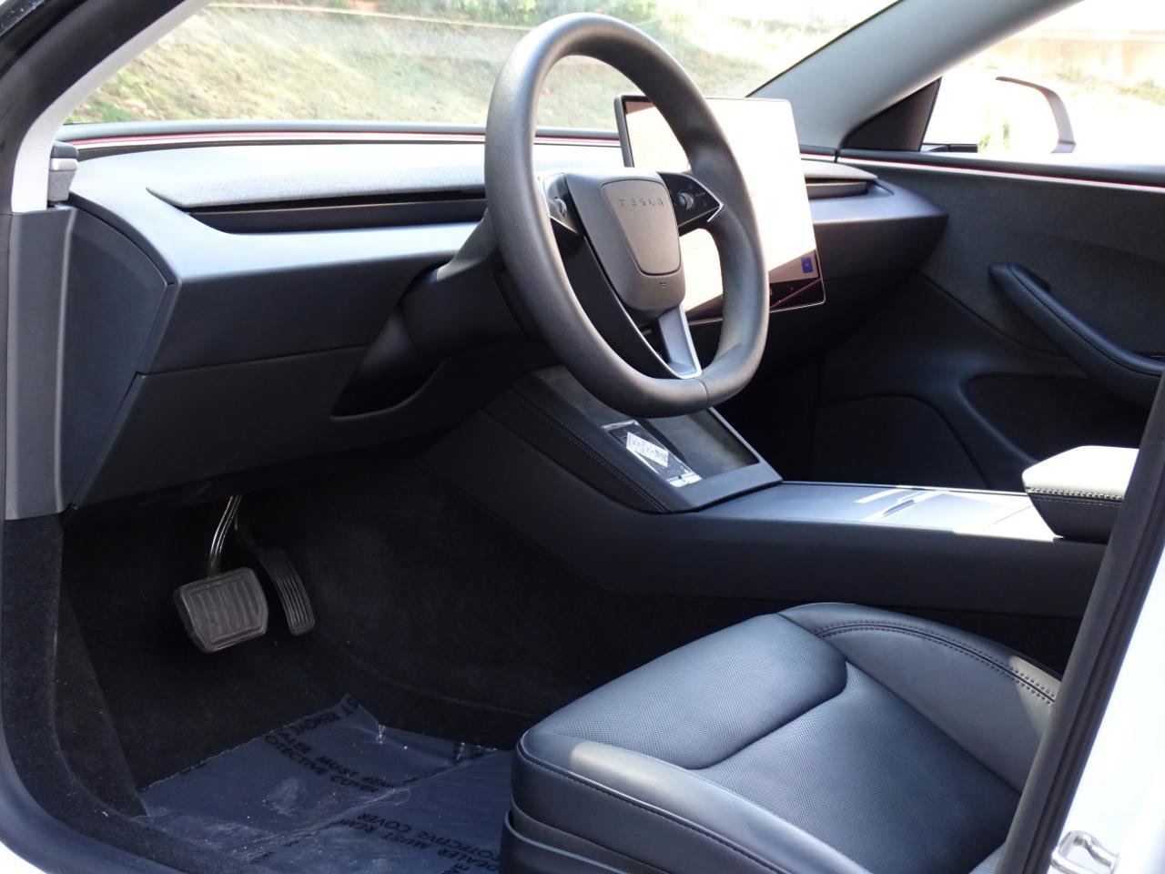 Used 2024 Tesla Model 3 Standard Range RWD image 13