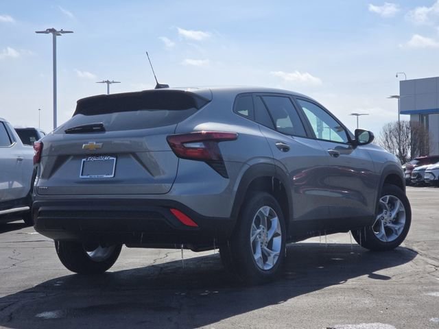 New 2026 Chevrolet Trax LS w/ LS Convenience Package image 14