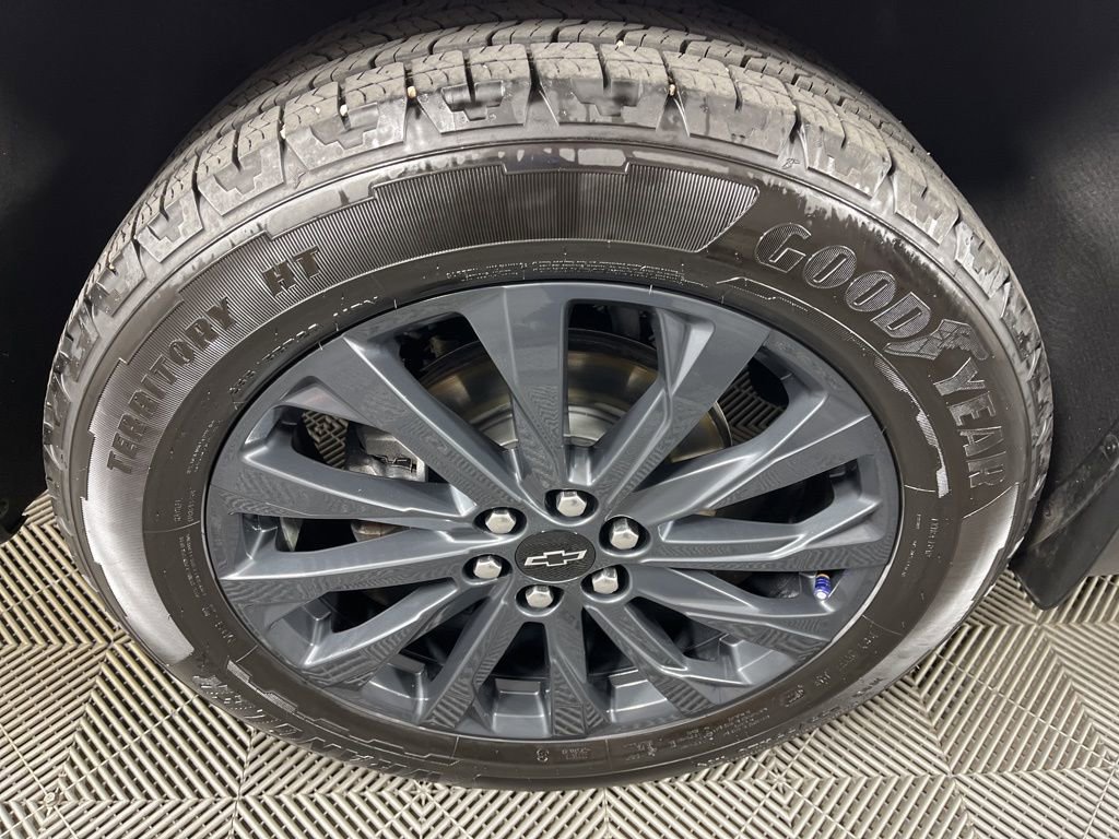 Used 2022 Chevrolet Traverse RS image 15