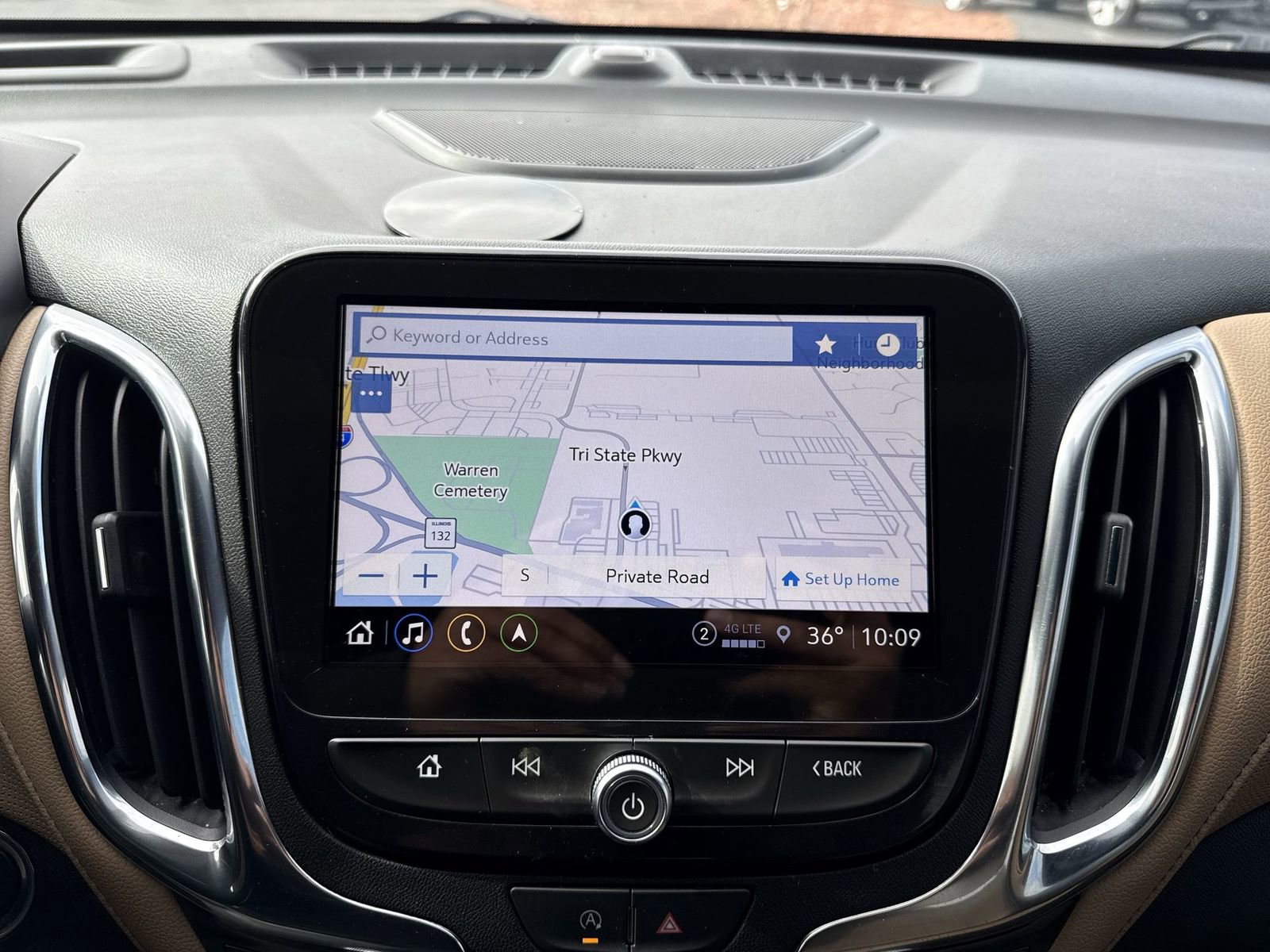 Used 2023 Chevrolet Equinox Premier image 19