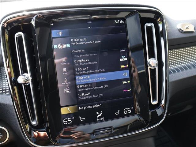 Used 2021 Volvo XC40 T4 R-Design w/ Climate Package FWD image 16