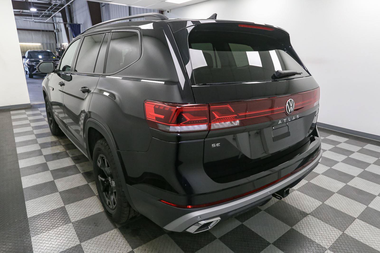 New 2026 Volkswagen Atlas Peak Edition AWD/4WD image 10