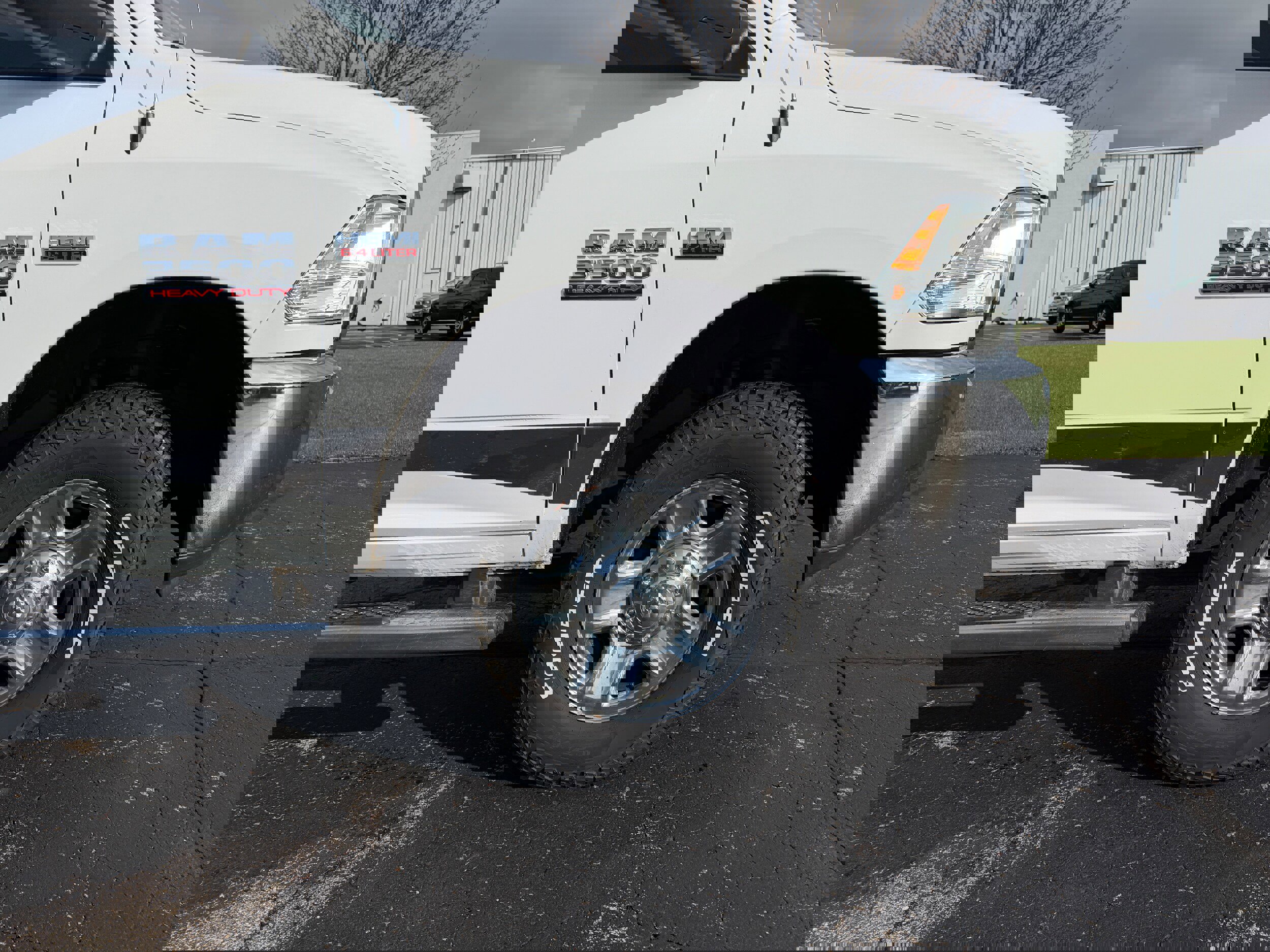 Used 2017 RAM 3500 Tradesman w/ Chrome Appearance Group AWD/4WD image 26