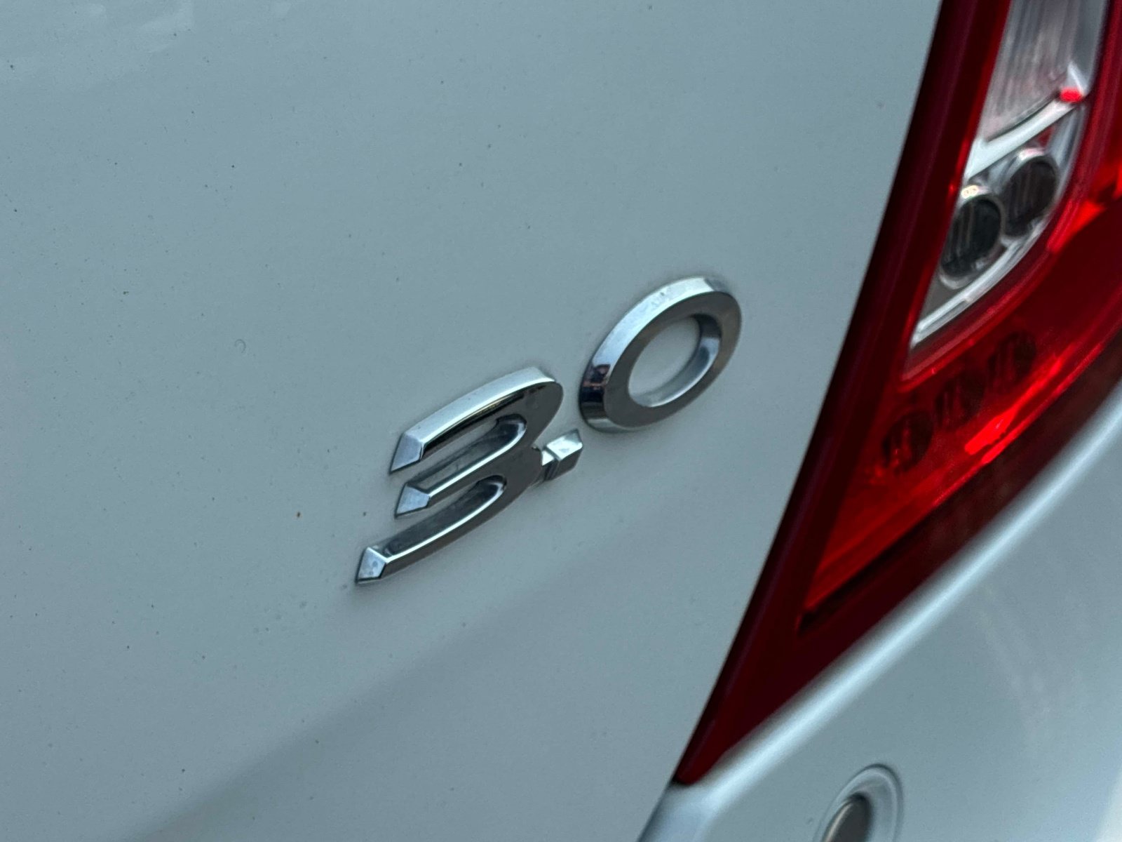 Used 2013 Jaguar XJ RWD image 13