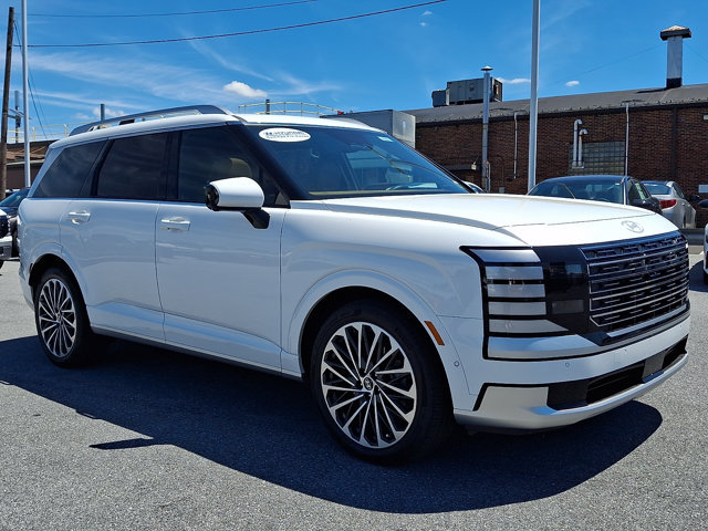 Used 2026 Hyundai Palisade Calligraphy AWD/4WD image 3