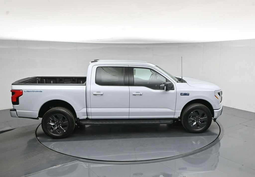 New 2025 Ford F150 Lightning Flash AWD/4WD image 39