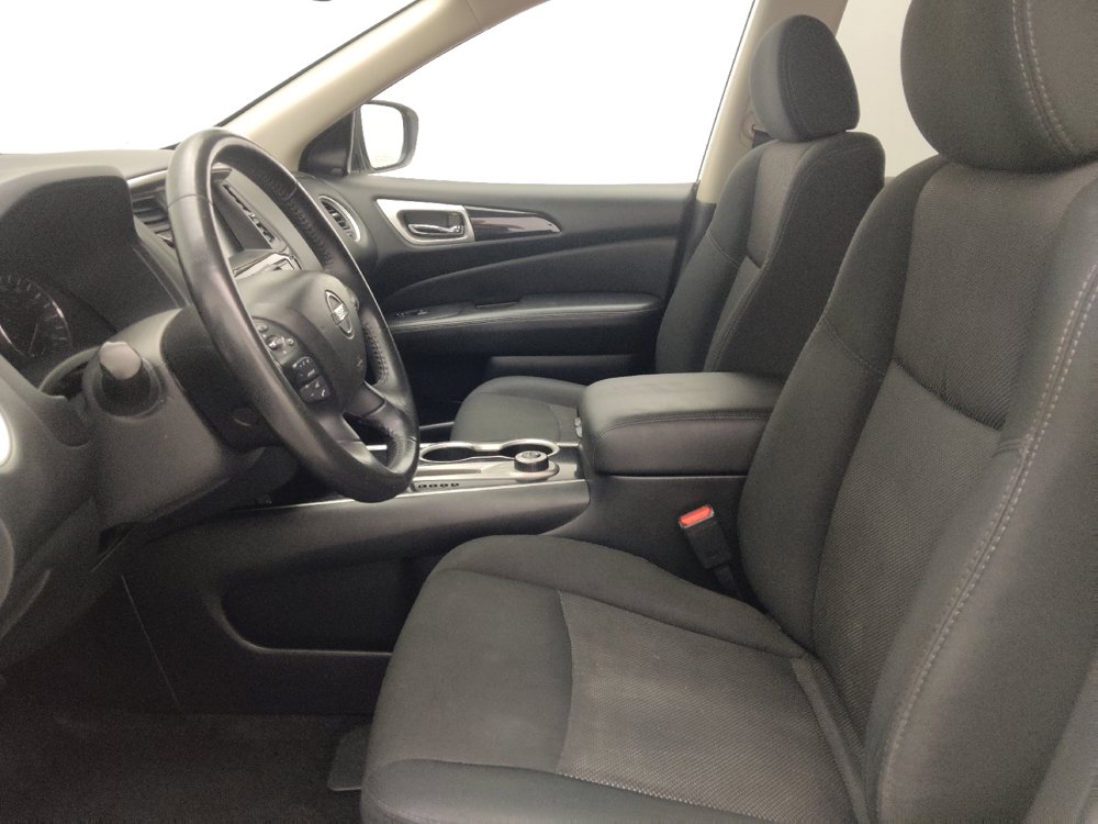 Used 2019 Nissan Pathfinder SV AWD/4WD image 17