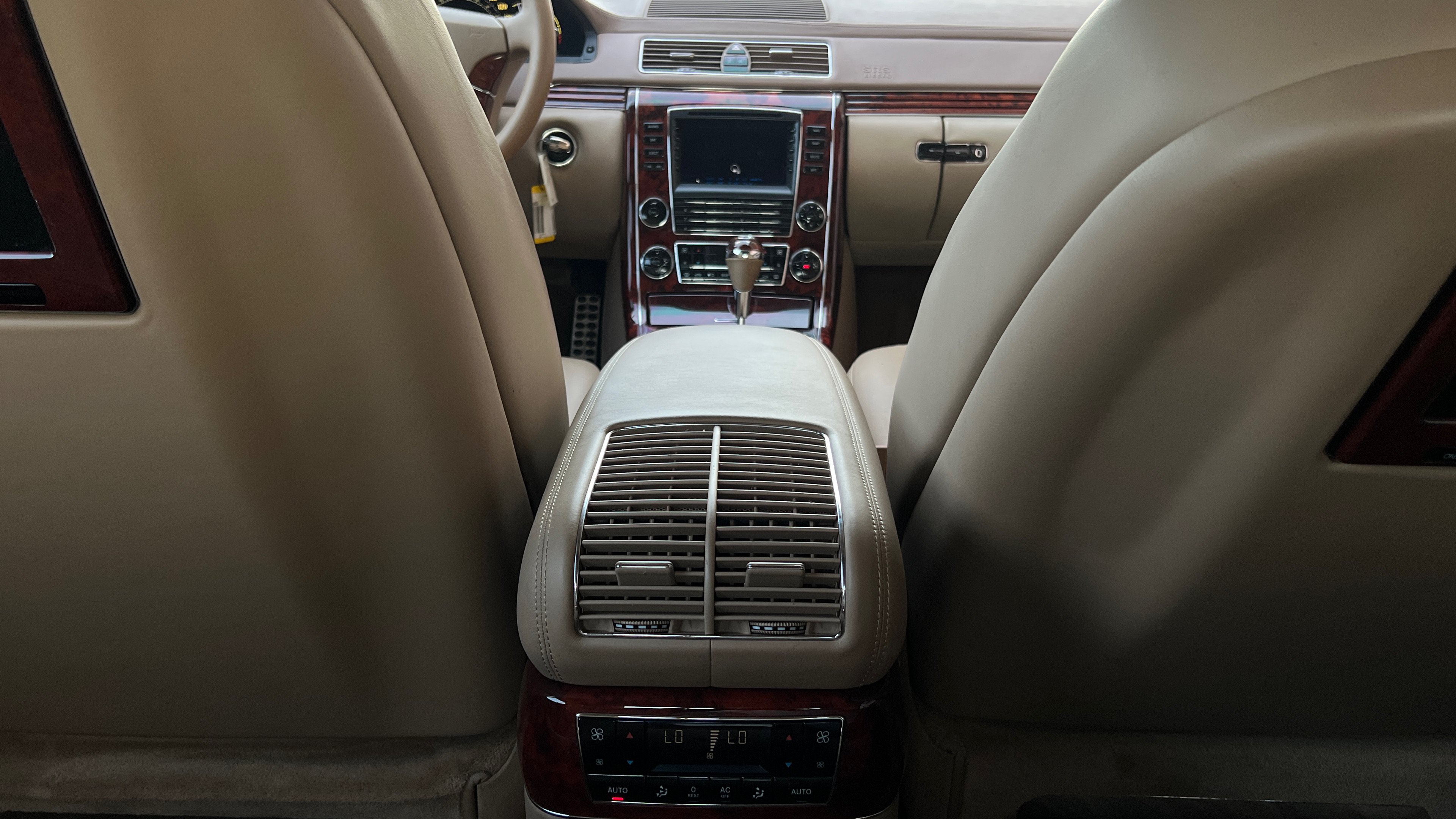 Used 2004 Maybach 57 RWD image 81