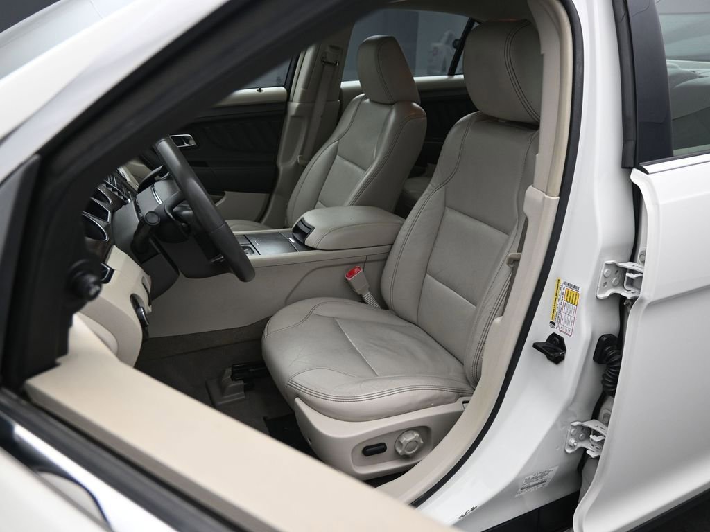 Used 2010 Ford Taurus SEL image 8