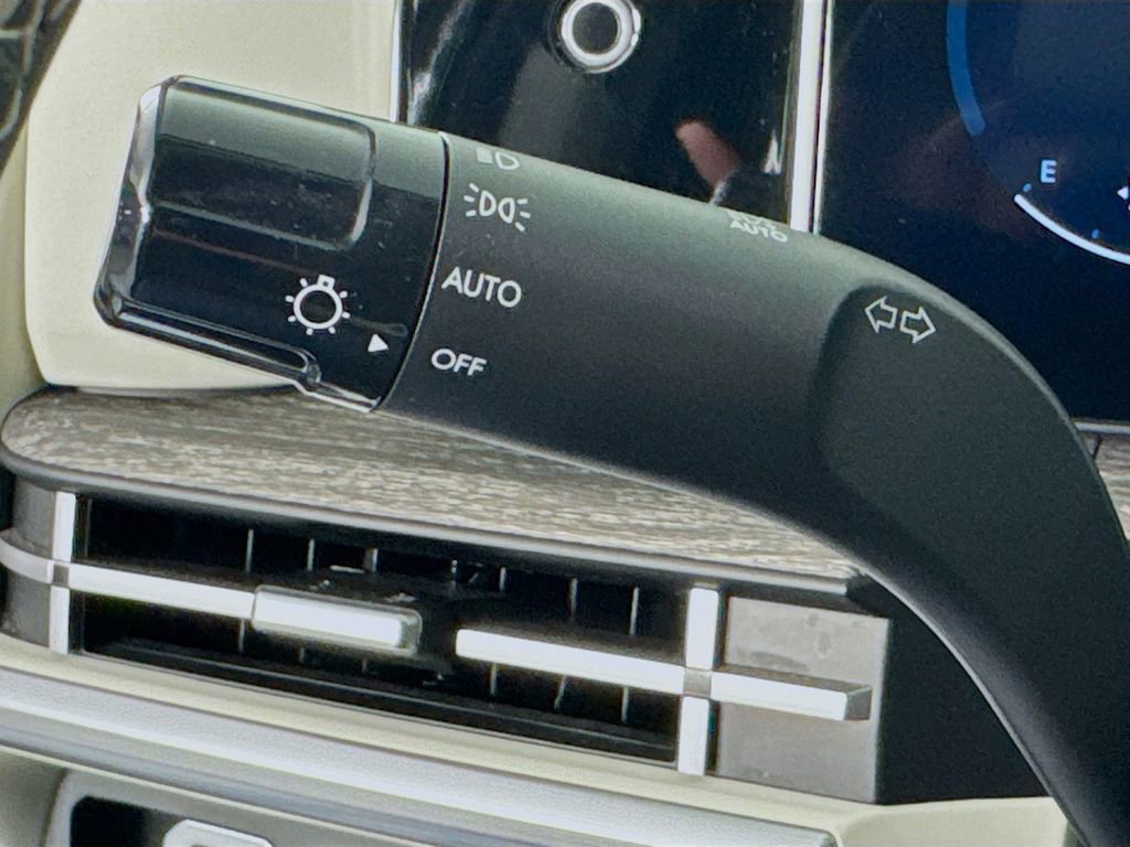 Used 2025 Hyundai Santa Fe Calligraphy image 13