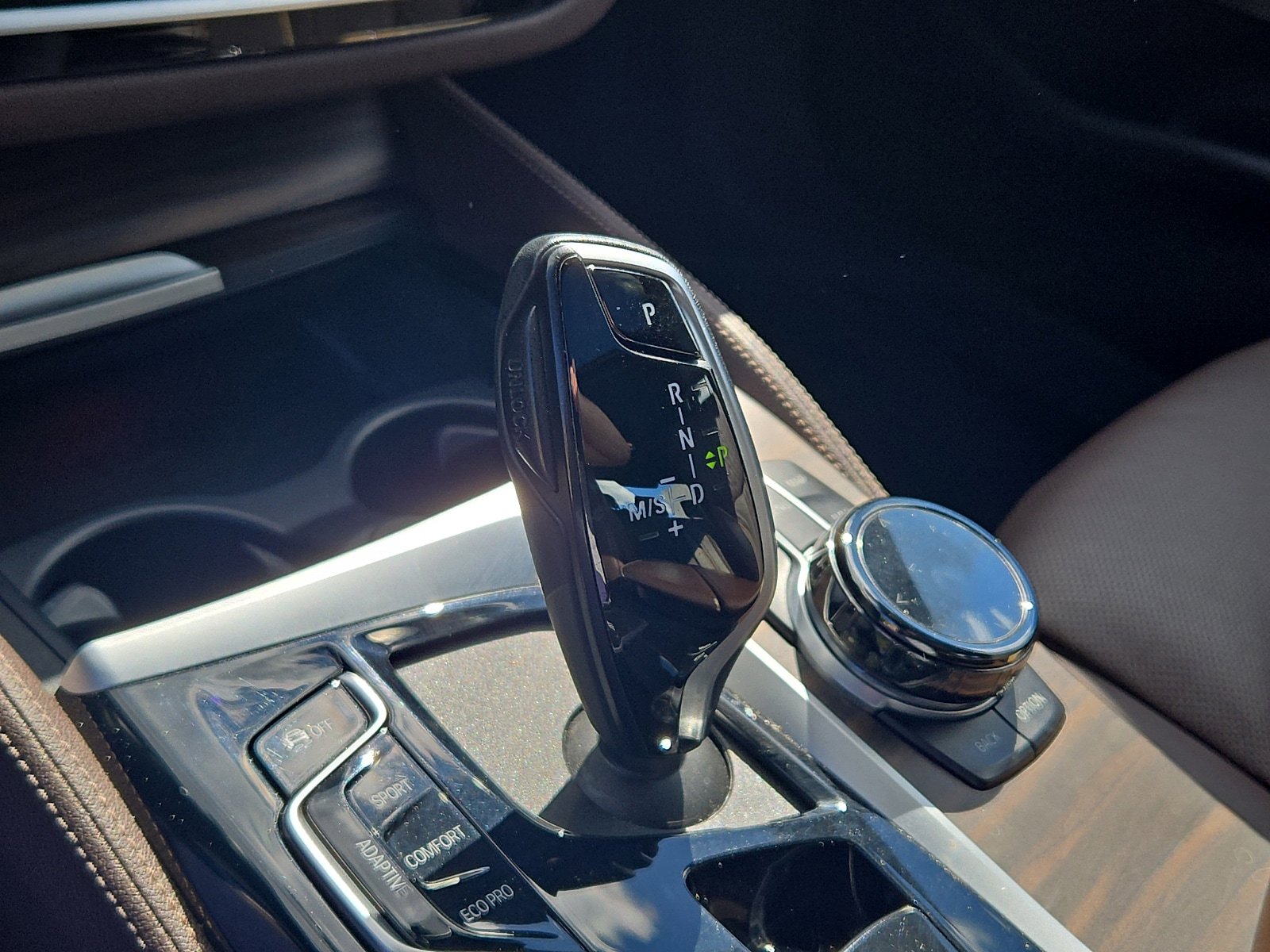 Used 2021 BMW M550i xDrive w/ Dynamic Handling Package AWD/4WD image 15