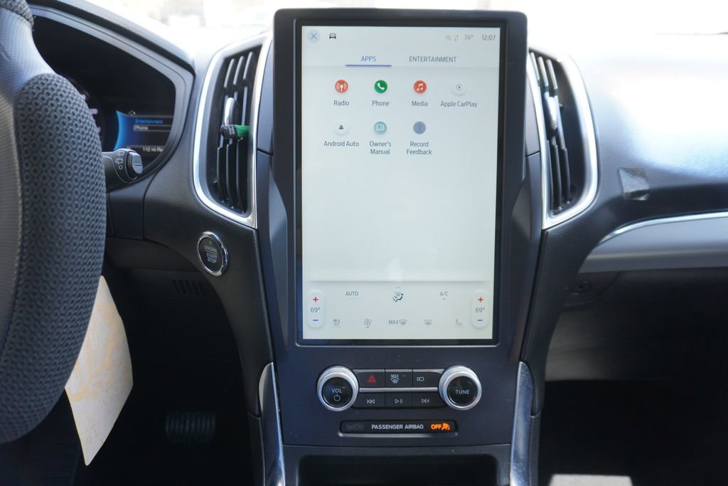 Used 2022 Ford Edge Titanium image 8