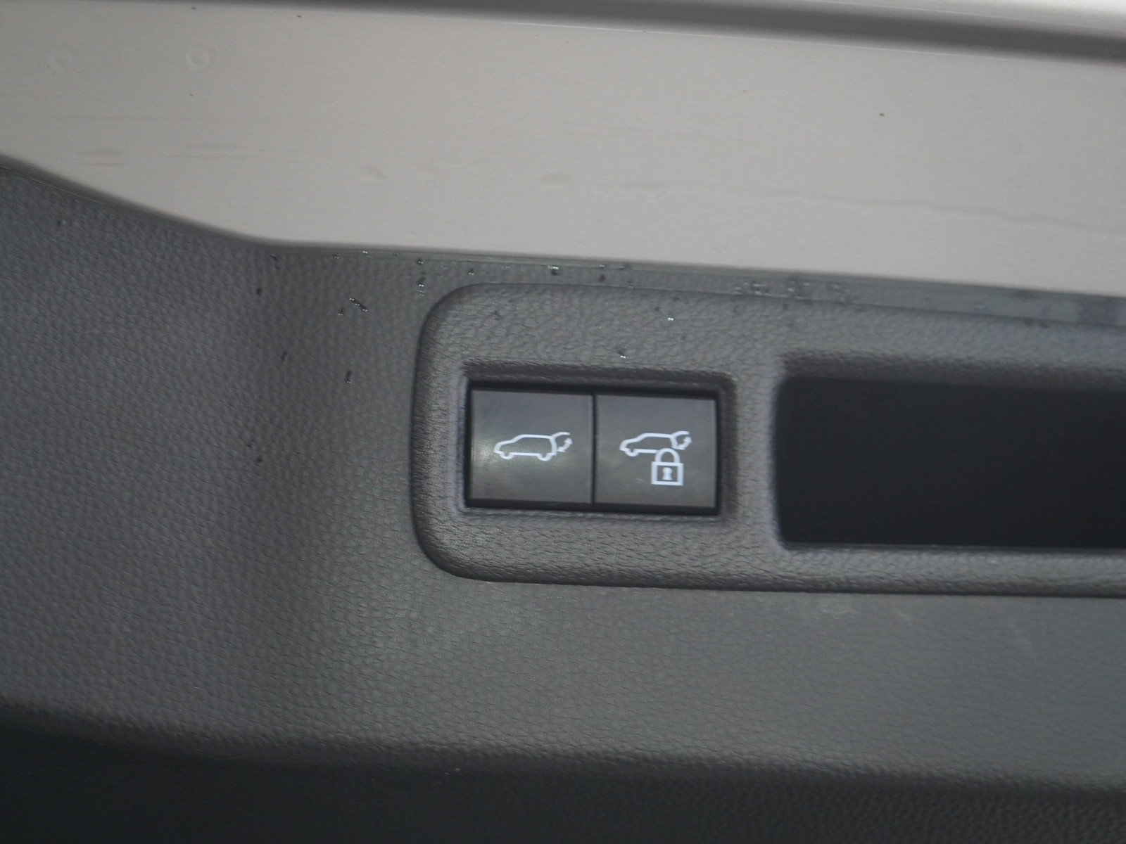 Used 2021 Toyota Venza Limited AWD/4WD image 12