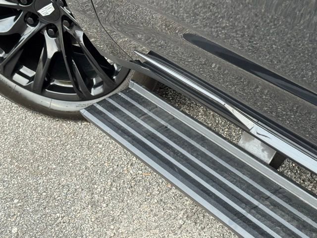 Certified 2024 Cadillac Escalade Sport Platinum w/ LPO, ONYX Package image 12