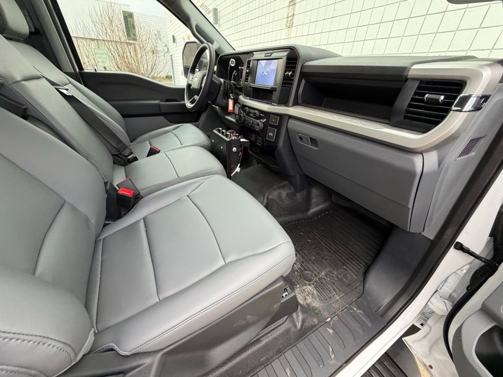 New 2025 Ford F600 4x4 Regular Cab Super Duty w/ XL Chrome Package image 17