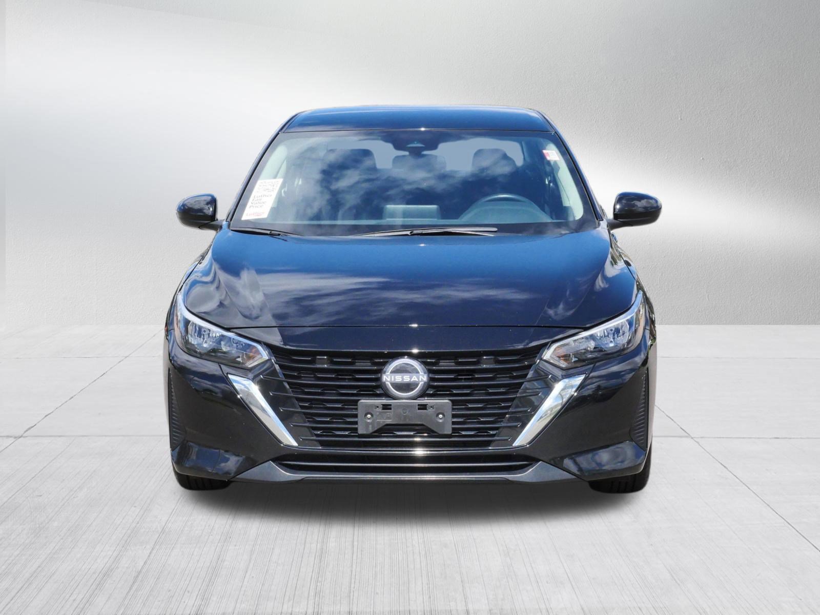 Used 2024 Nissan Sentra SV w/ All-Weather Package FWD image 2