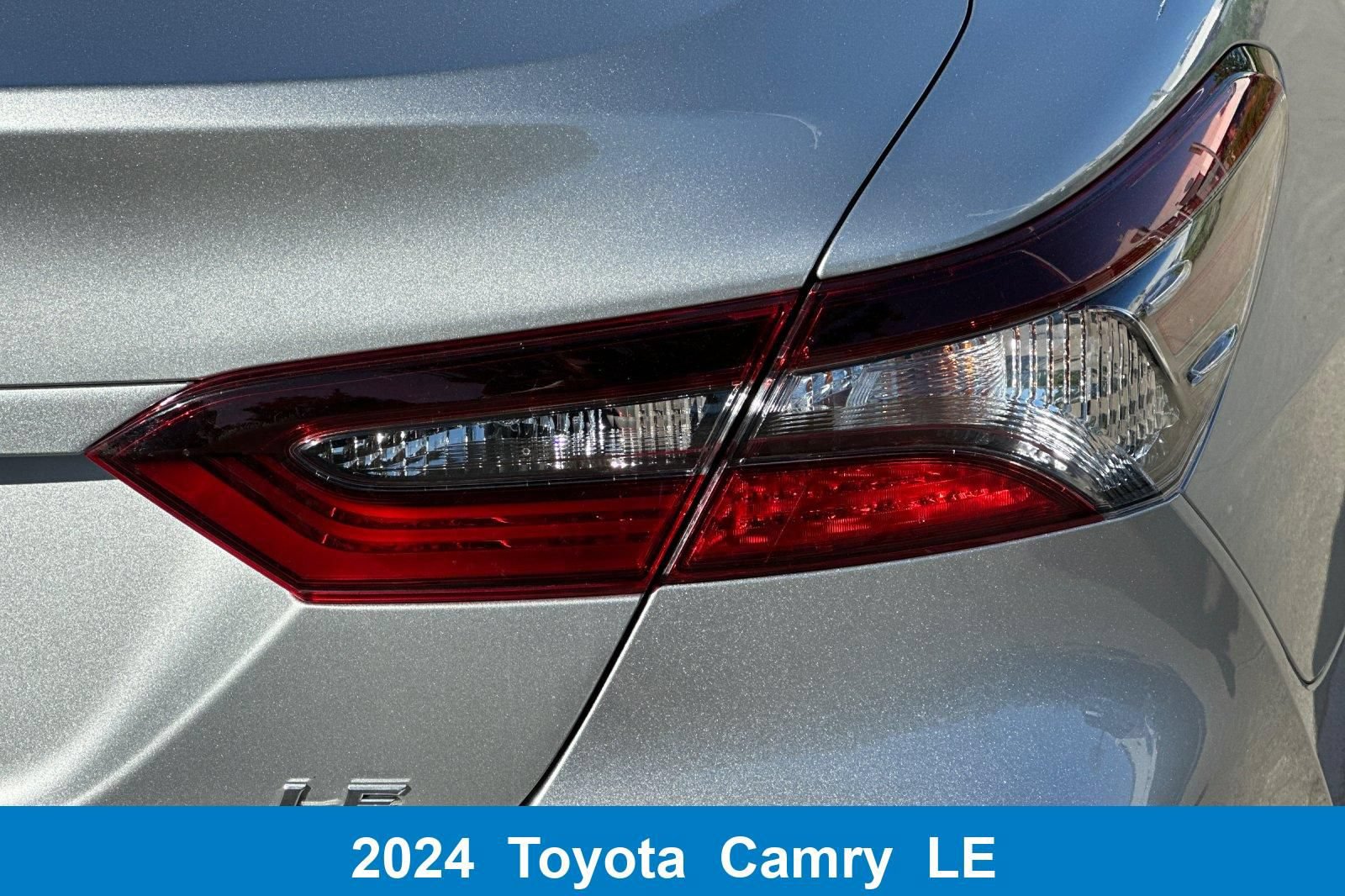 Used 2024 Toyota Camry LE FWD image 30