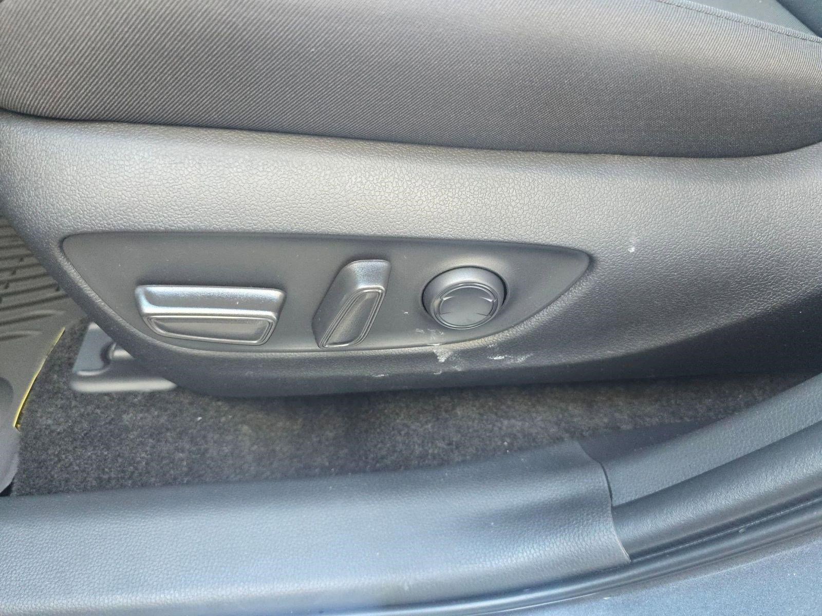 New 2025 Toyota RAV4 XLE w/ Convenience Package image 11