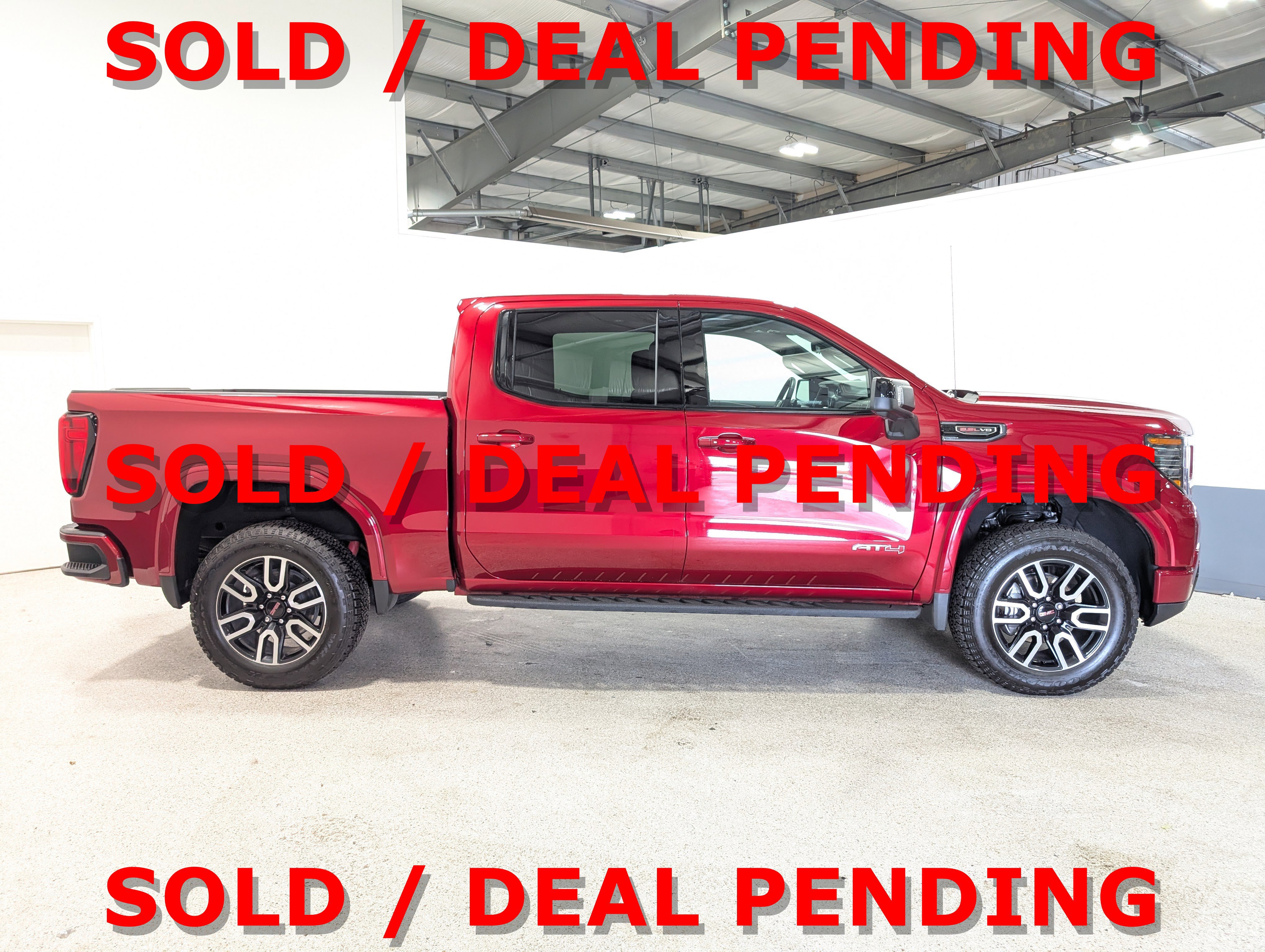 Used 2025 GMC Sierra 1500 AT4 w/ AT4 Premium Package image 2