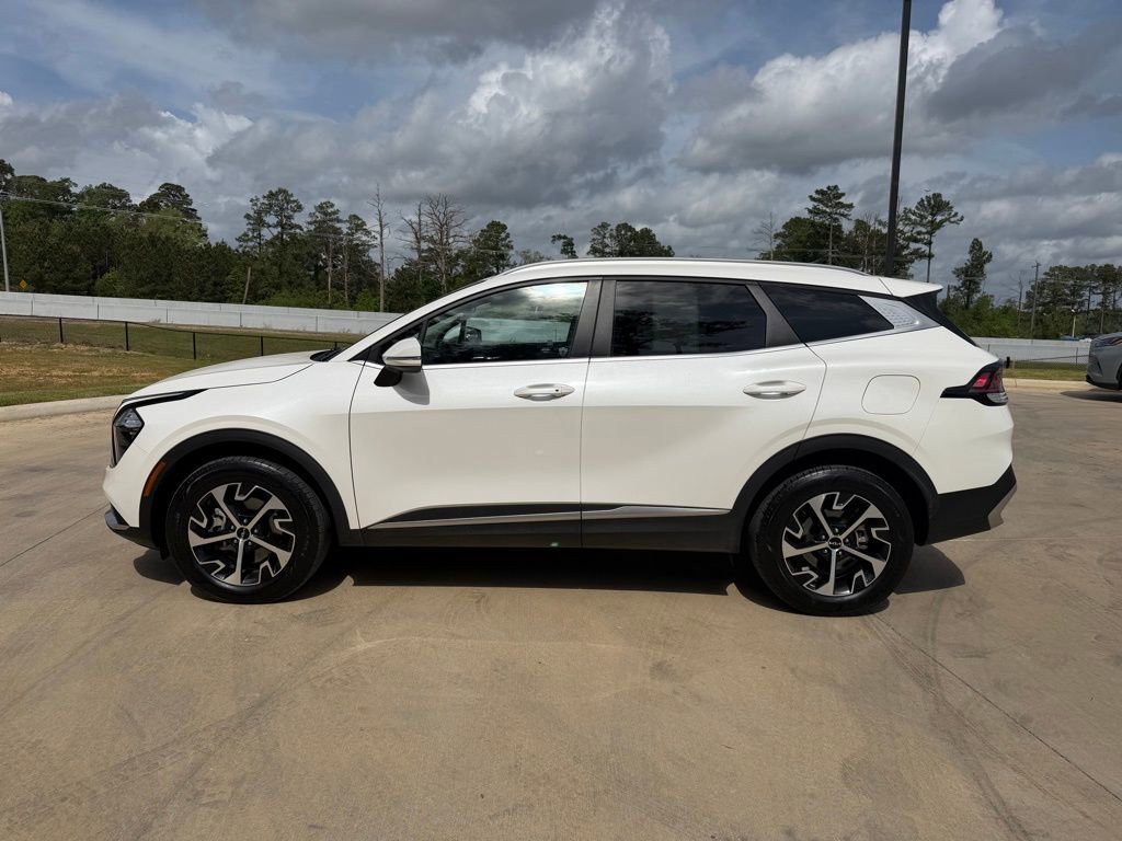 Used 2023 Kia Sportage EX image 2