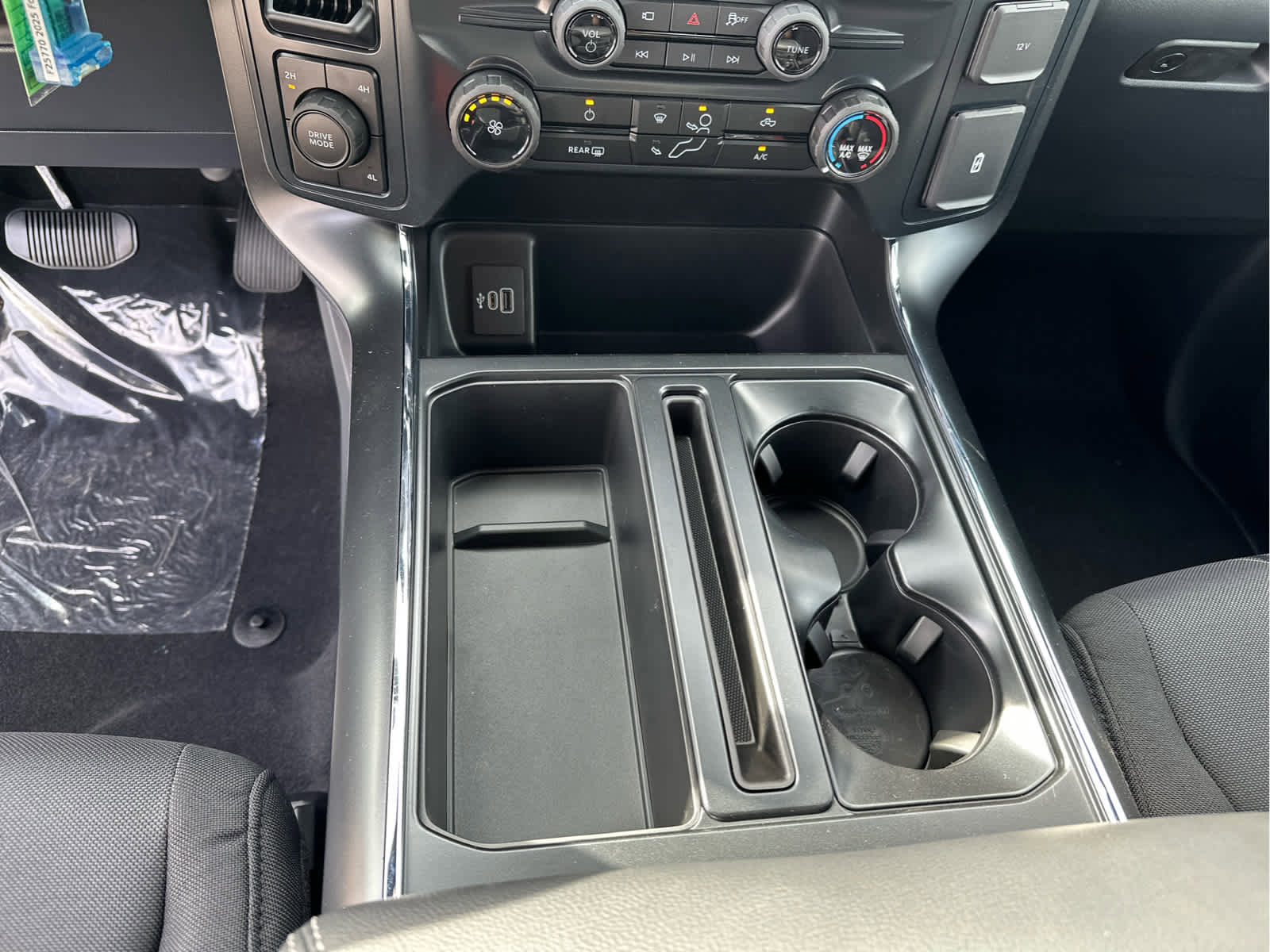 Used 2025 Ford F150 STX w/ Equipment Group 200A image 14