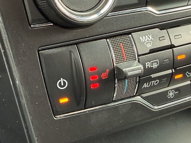 Used 2018 Ford Explorer XLT w/ Equipment Group 202A AWD/4WD image 27