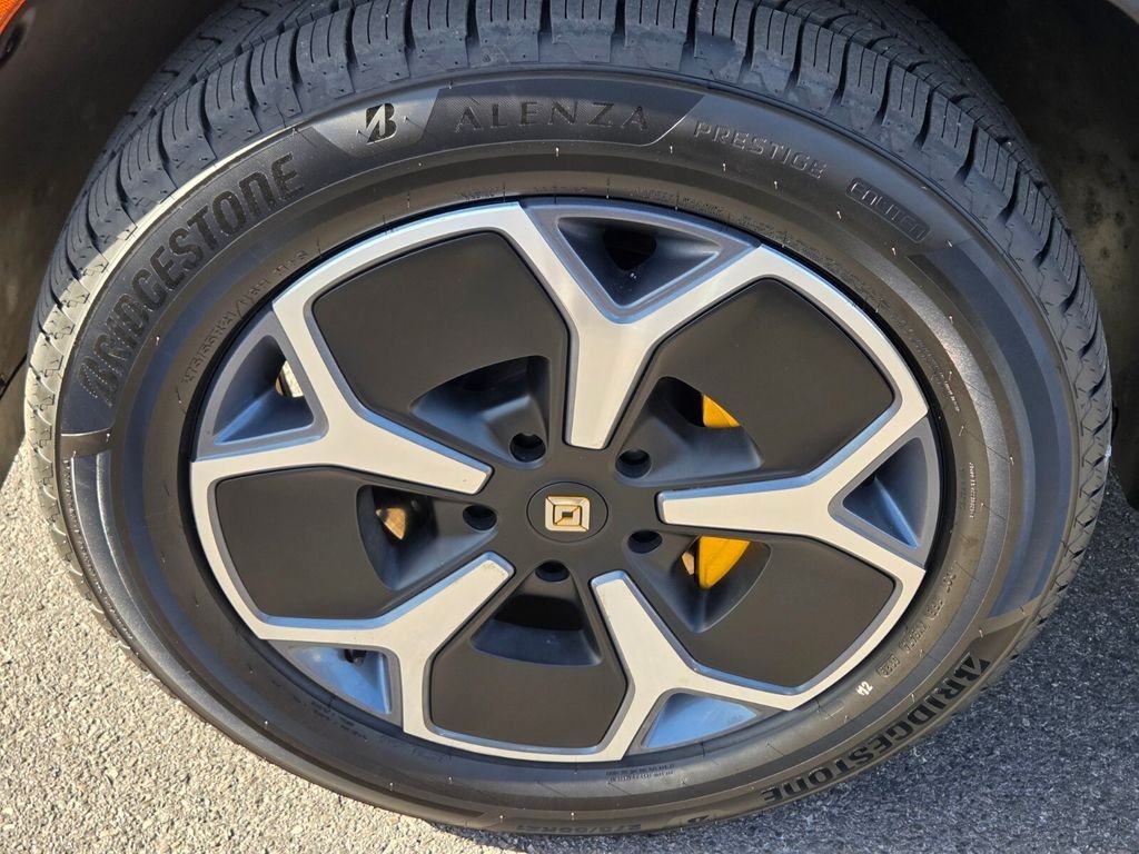 Used 2024 Rivian R1S Adventure AWD/4WD image 12