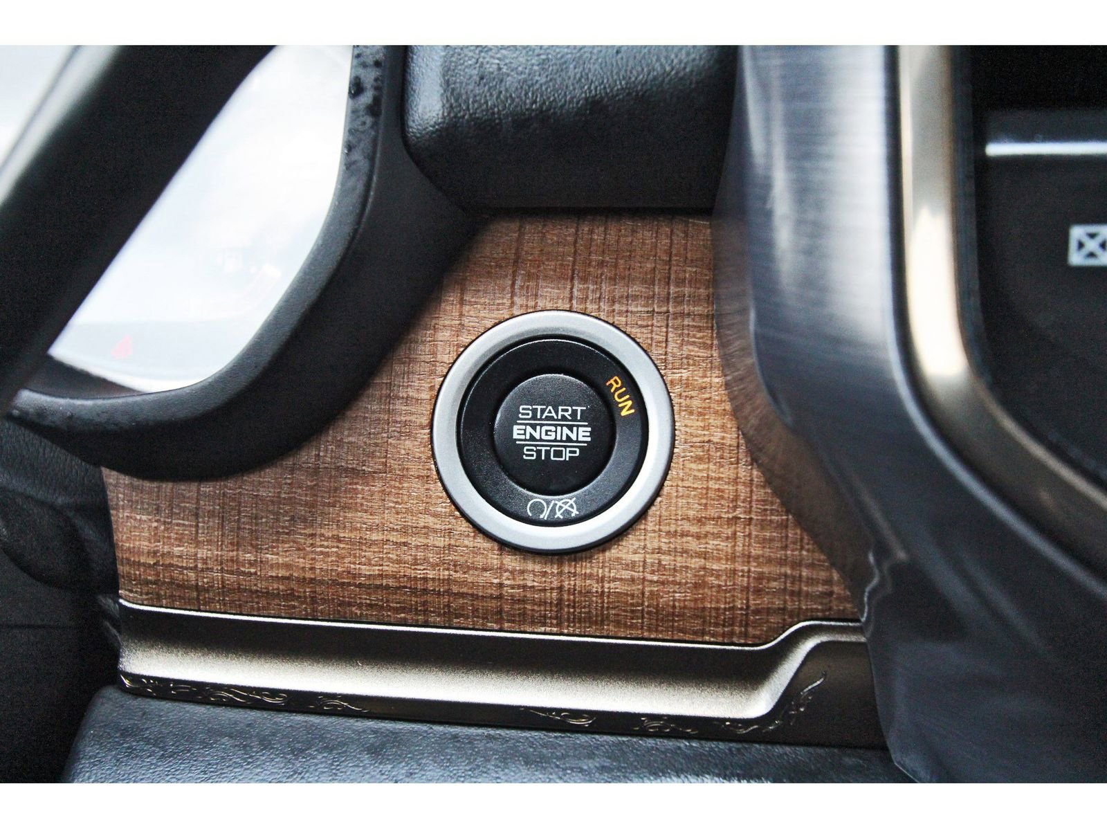 Used 2024 RAM 3500 Limited w/ Safety Group image 21