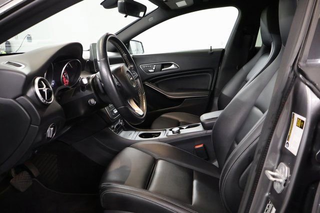 Used 2018 Mercedes-Benz CLA 250 image 11