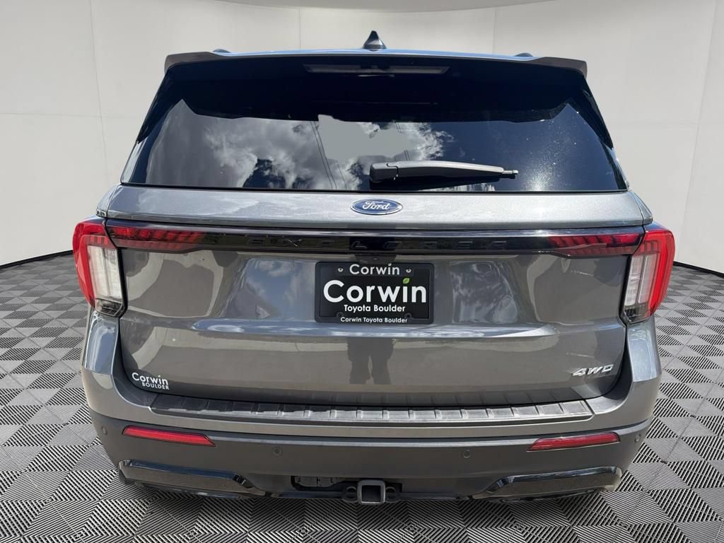 Used 2025 Ford Explorer ST-Line AWD/4WD image 6