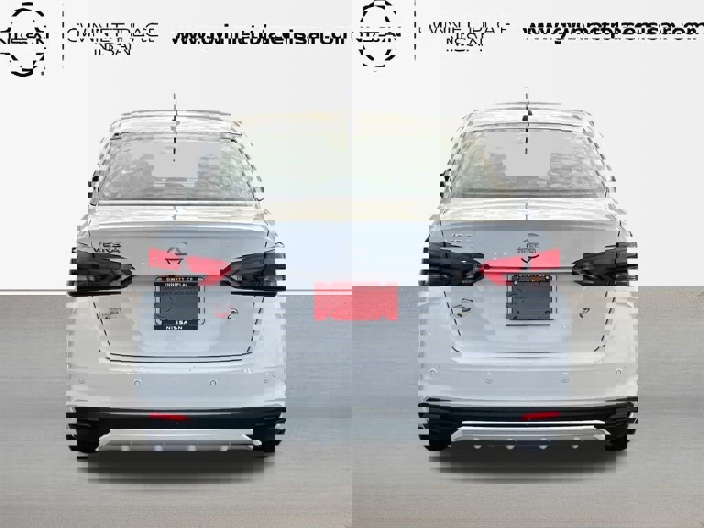 Used 2024 Nissan Versa S w/ Trunk Package image 6