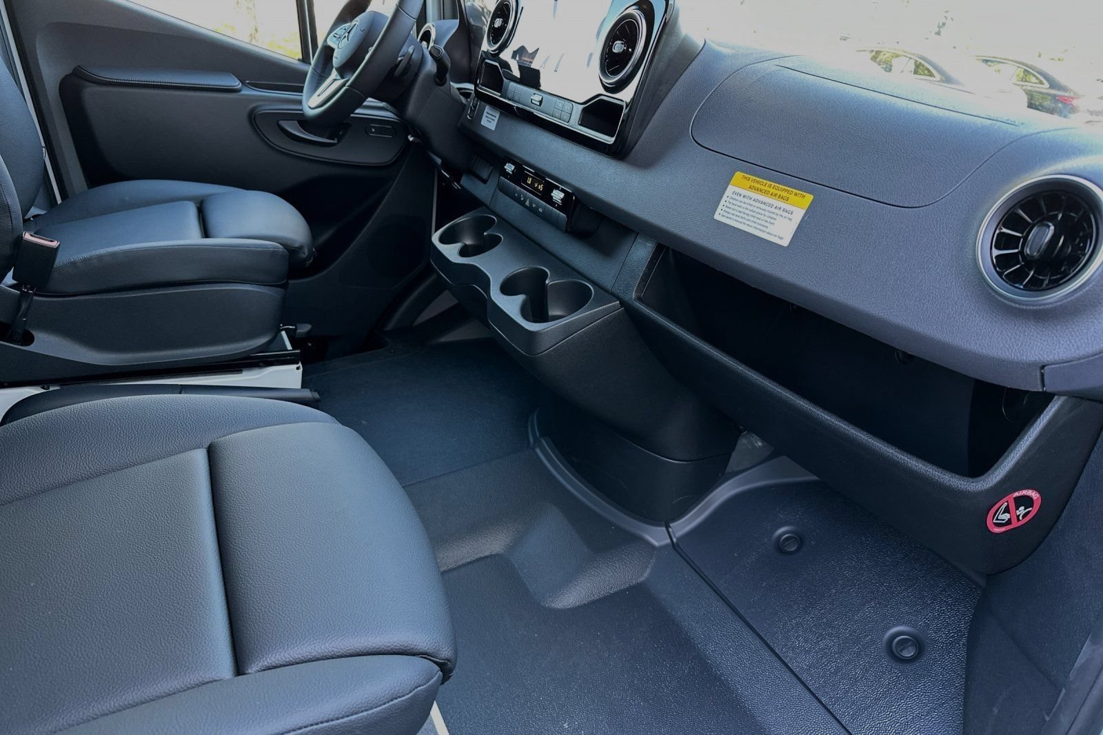 New 2024 Mercedes-Benz Sprinter 2500 image 17