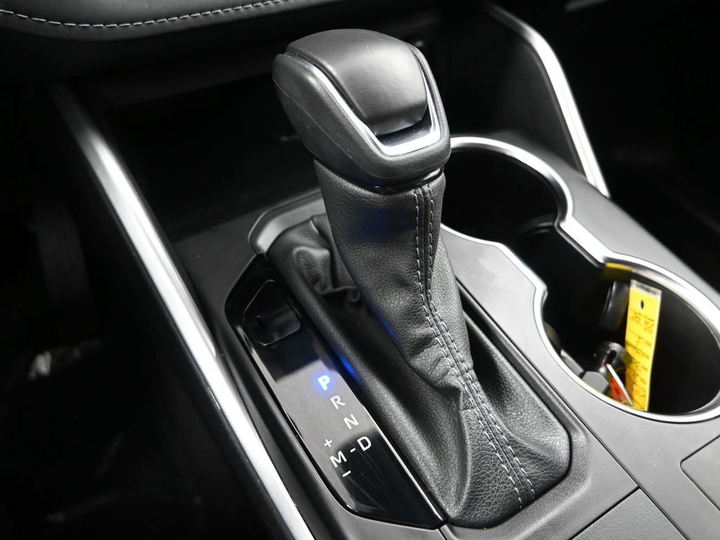 Used 2024 Toyota Highlander LE image 22