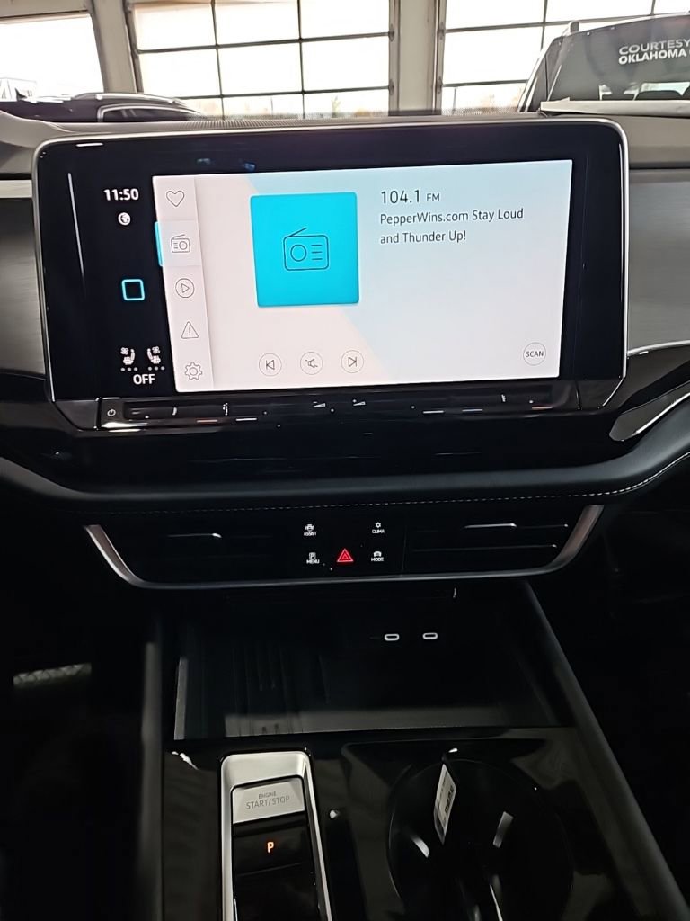 New 2026 Volkswagen Atlas Cross Sport SE image 31