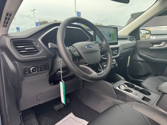 New 2026 Ford Escape SE w/ PHEV Premium Package image 17