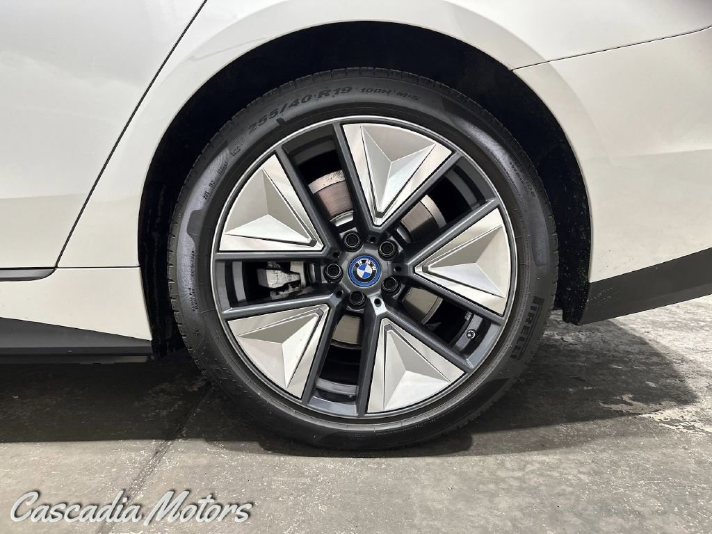 Used 2023 BMW i4 eDrive40 w/ Premium Package image 31