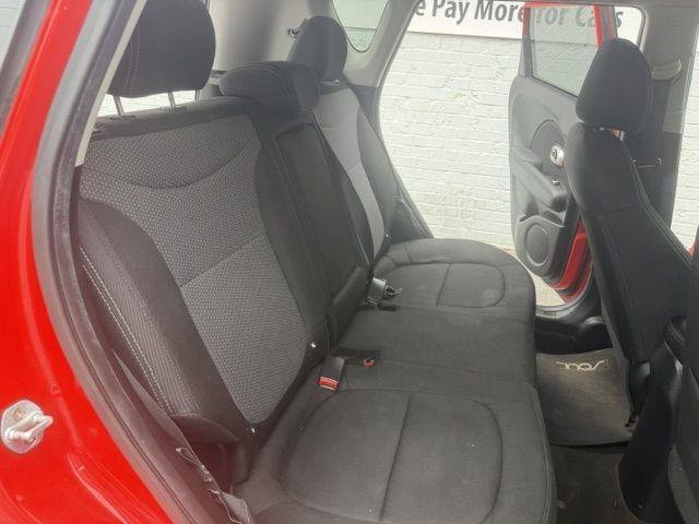 Used 2018 Kia Soul + FWD image 11