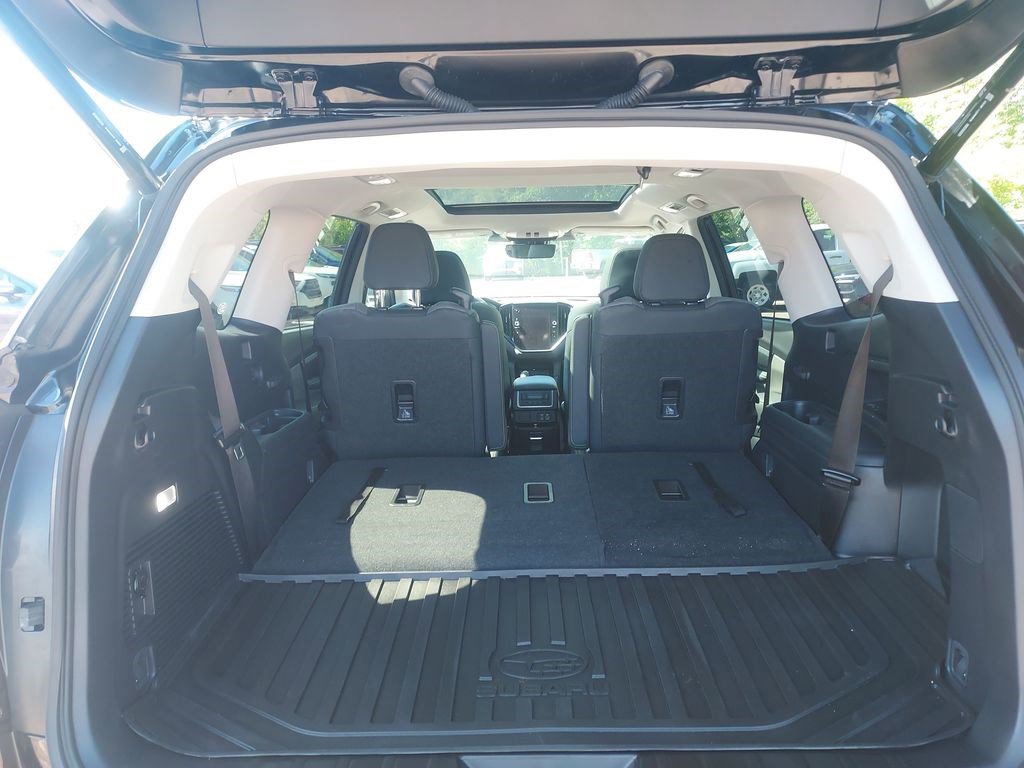 Certified 2025 Subaru Ascent Onyx Edition AWD/4WD image 32