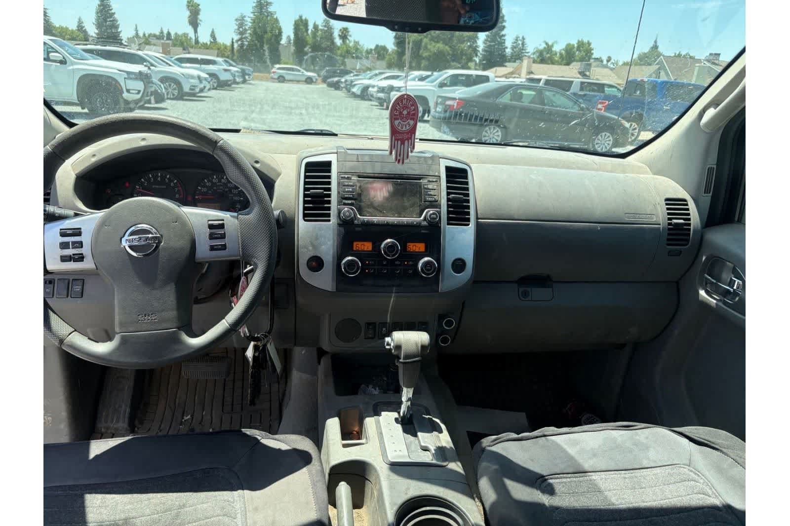 Used 2016 Nissan Frontier SV RWD image 13