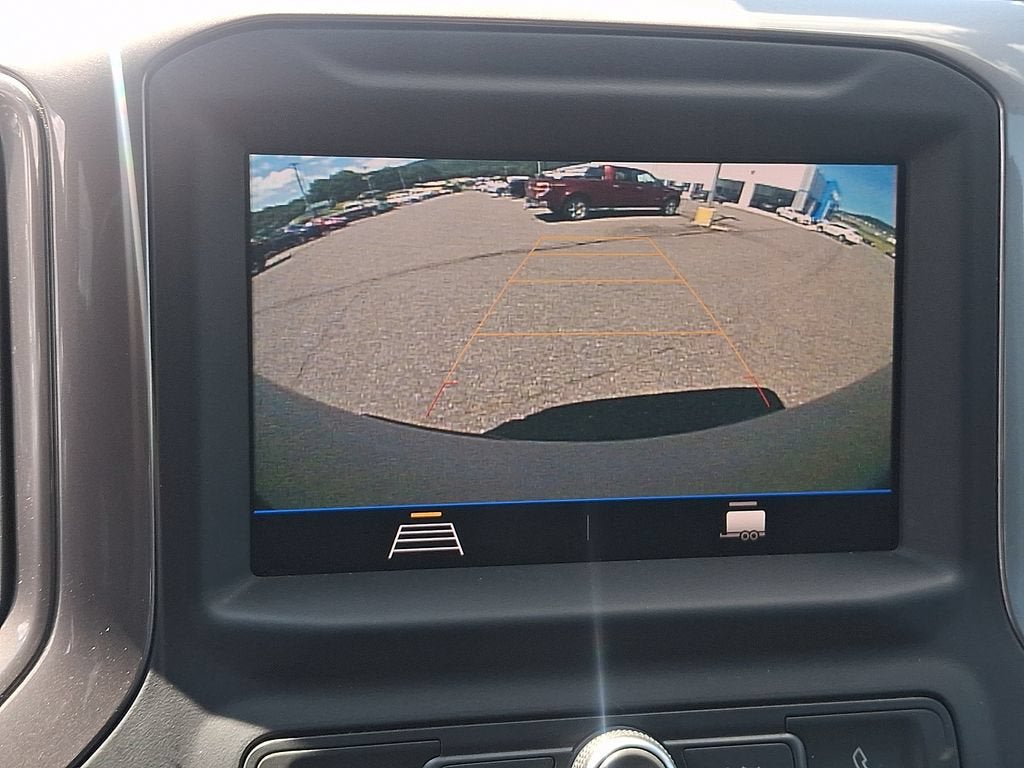 Used 2020 Chevrolet Silverado 1500 Custom w/ Custom Value Package RWD image 18
