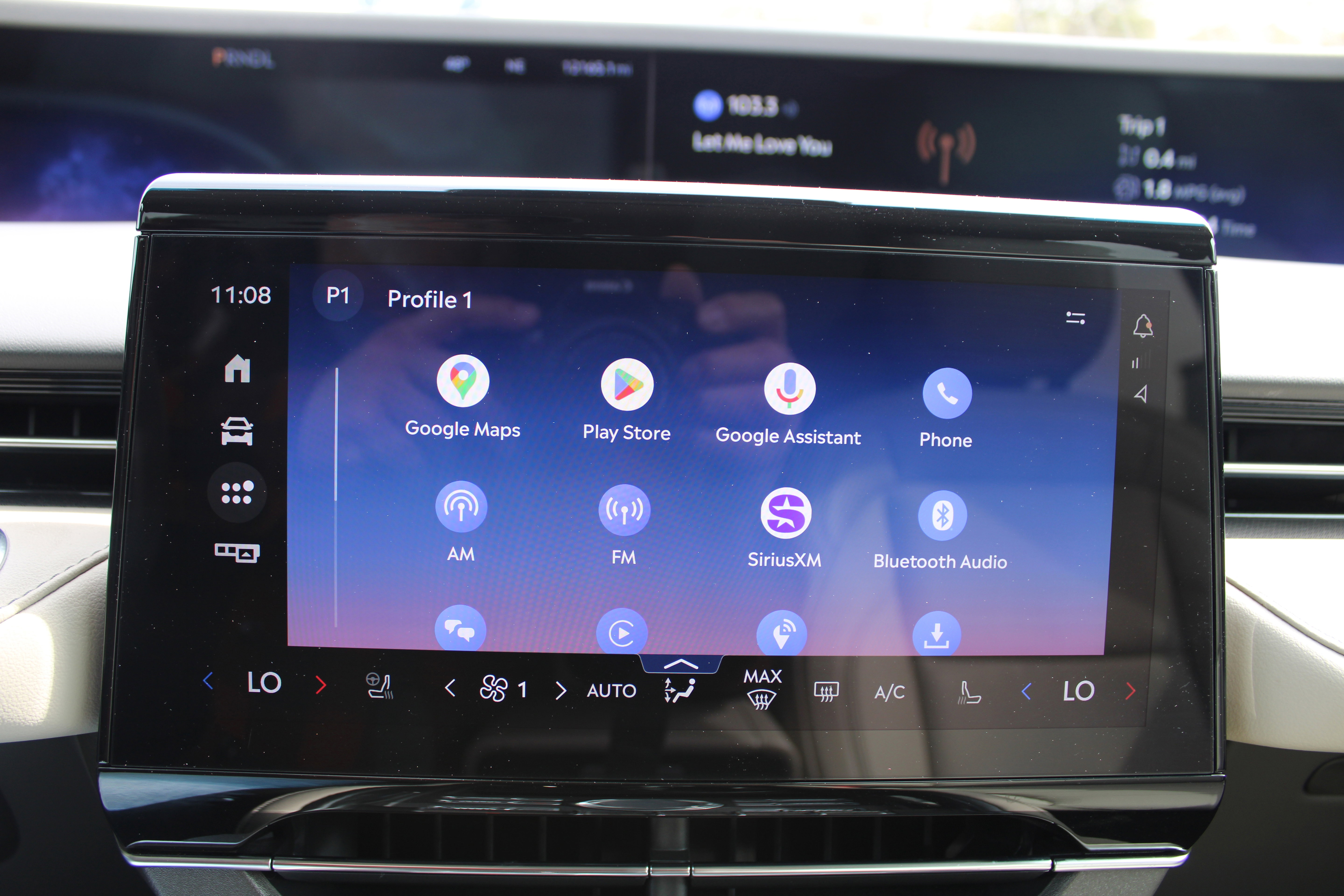 Used 2024 Lincoln Nautilus Premier image 24