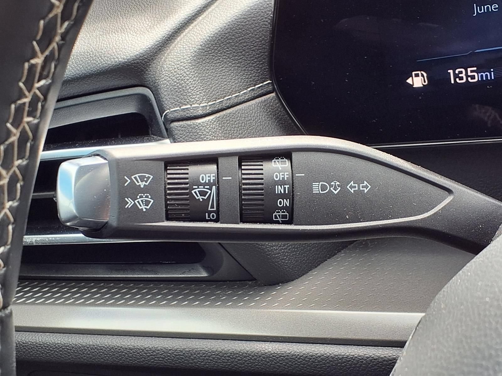Used 2024 Chevrolet Traverse LT AWD/4WD image 13