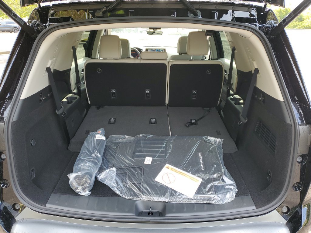 New 2026 Nissan Pathfinder SL FWD image 7