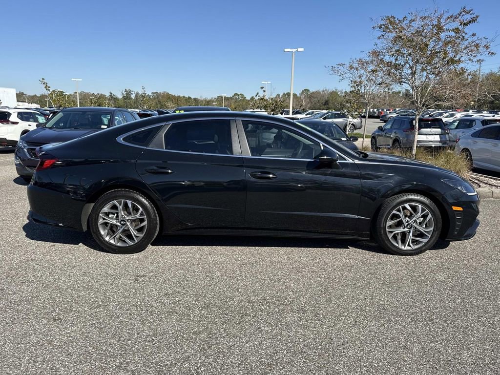 Used 2021 Hyundai Sonata SEL w/ Cargo Package image 2