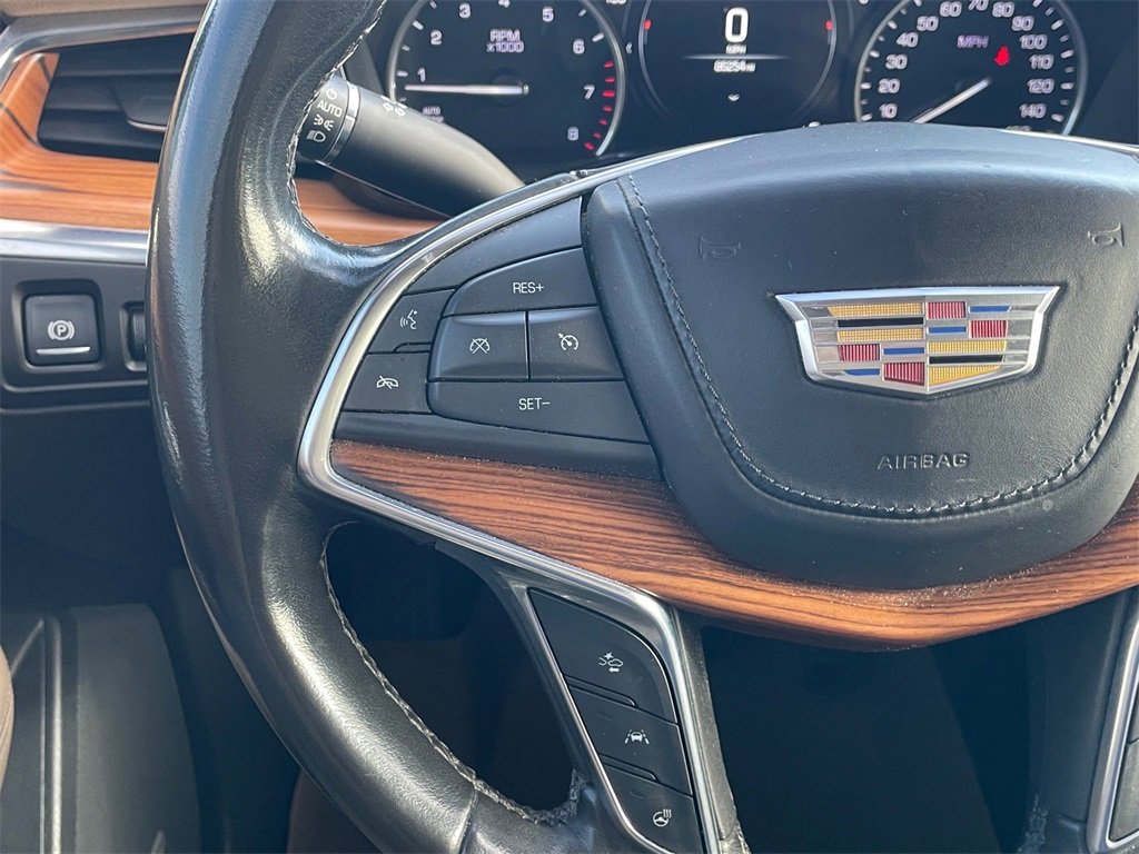Used 2019 Cadillac XT5 Platinum image 17