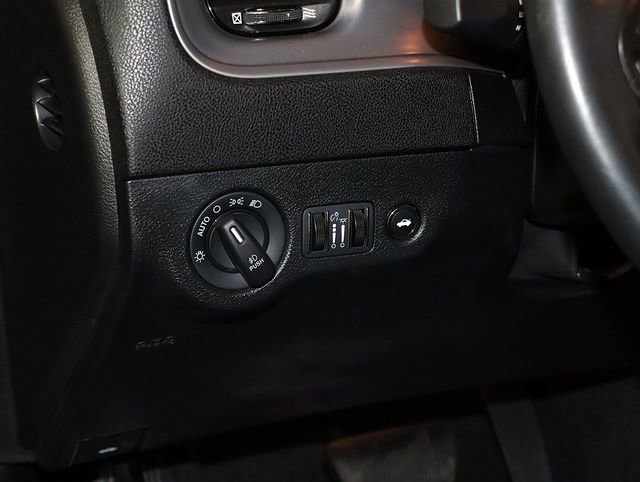 Used 2023 Dodge Charger SXT w/ Blacktop Package image 27